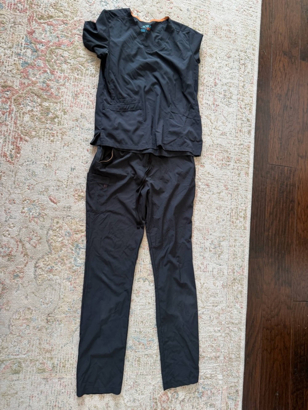 Women's Black Scrub Set - Comfortable Two-Piece Workwear